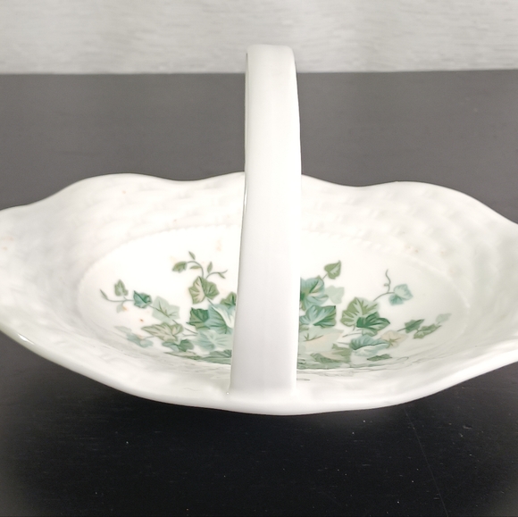 8.5 " Vtg Ivy Arbor Basket by Andre Richard Trinket Dish Small Porcelain Decor - Picture 6 of 9